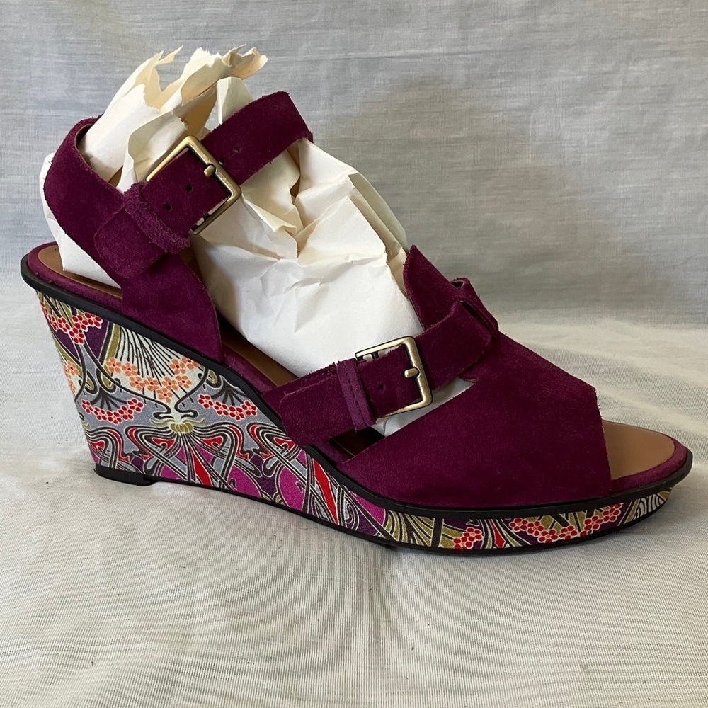 Women's Suede Buckle Wedge Sandal in Berry
